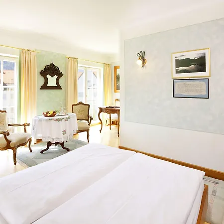 فندق هيرش Füssen