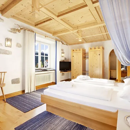 Hotel Hirsch
