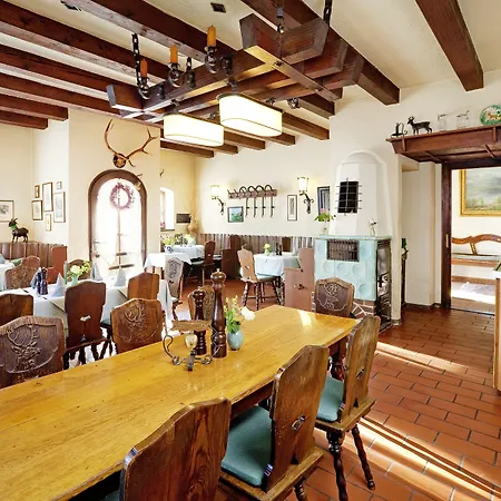 ホテル ヒルシュ 4*