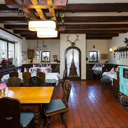 Hirsch Hotel 4*